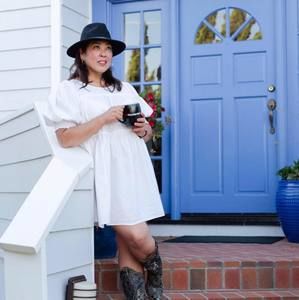 Meet your Posher, Monica